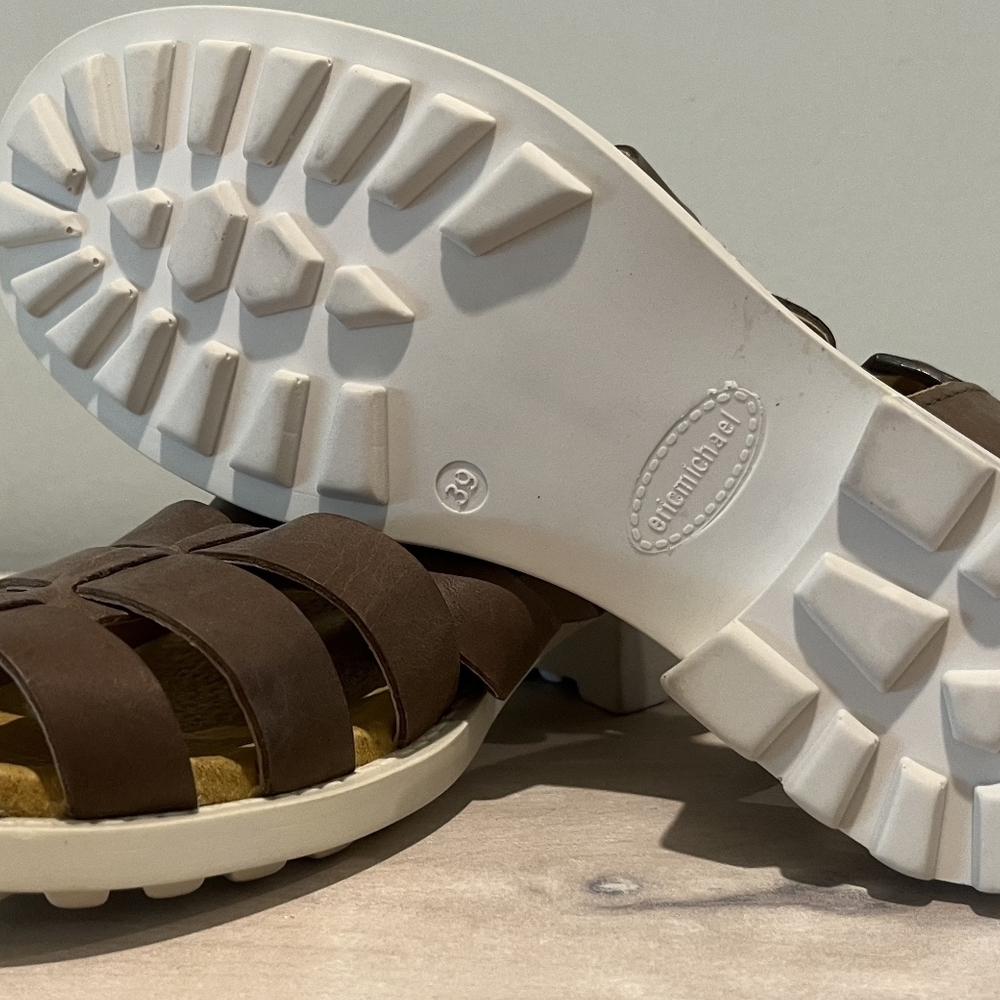 Eric Michael Mykonos Sandal in Stone with Cream Lug Sole. Size 39EU. New… - Picture 8 of 9